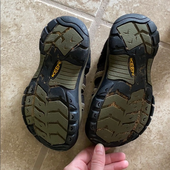 Boys Keen Sandals - Picture 2 of 4